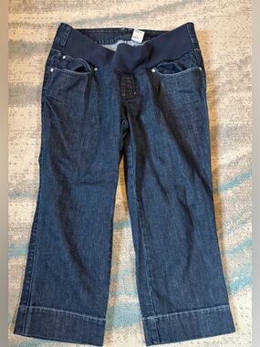 a.n.a Size M Maternity Capris Jeans